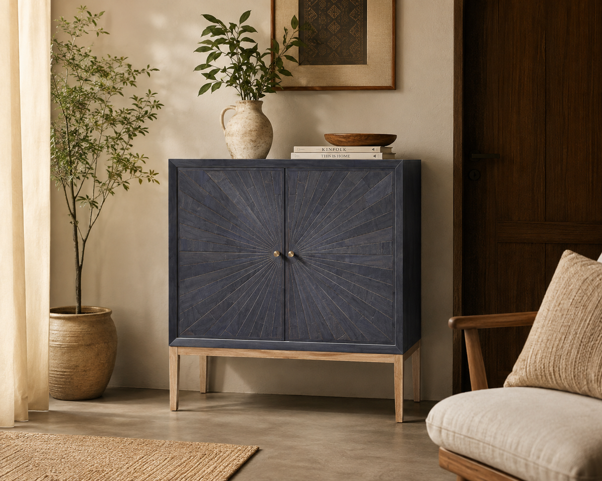Solara Cabinet